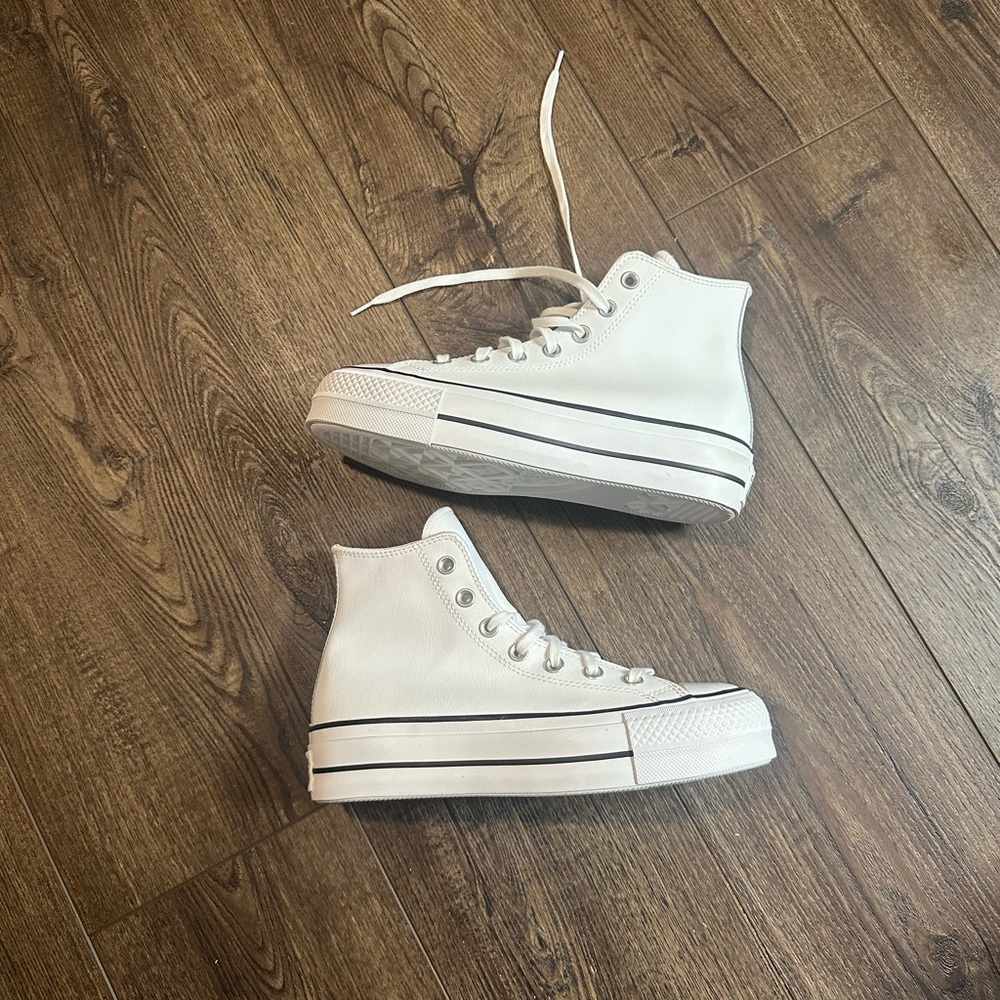 Converse Hightop Platform Leather
